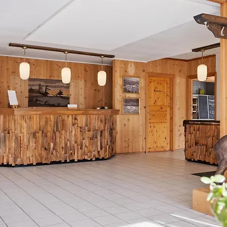 Heia Gjestegard Hotel *